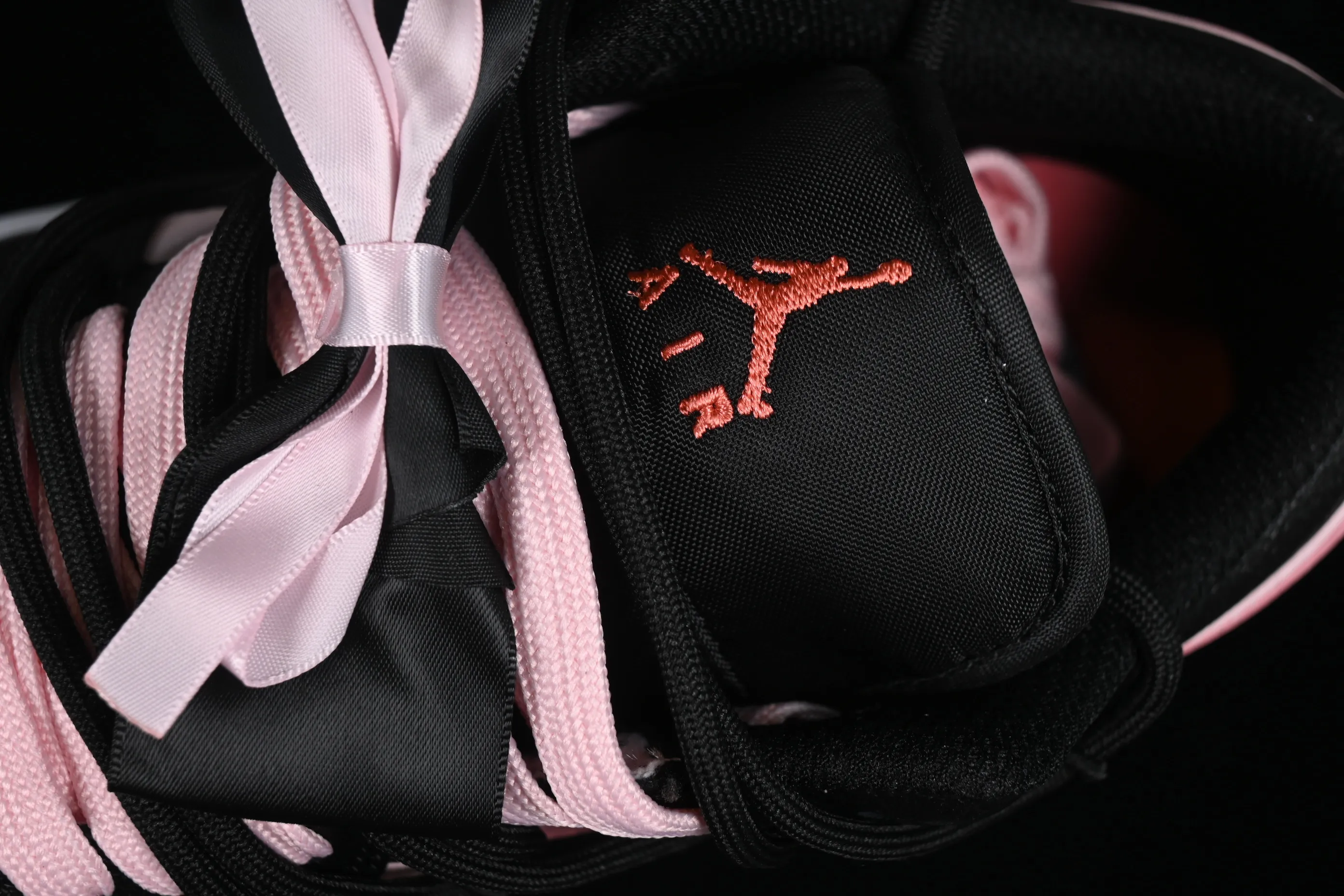 All categories Air Jordan Jordan series basketball shoes Air Jordan 1 Low Air Jordan 1 Low AJ1 Joe 1 Zhizhiberry black pink bow low-top cultural retro basketball shoes DX4374-008